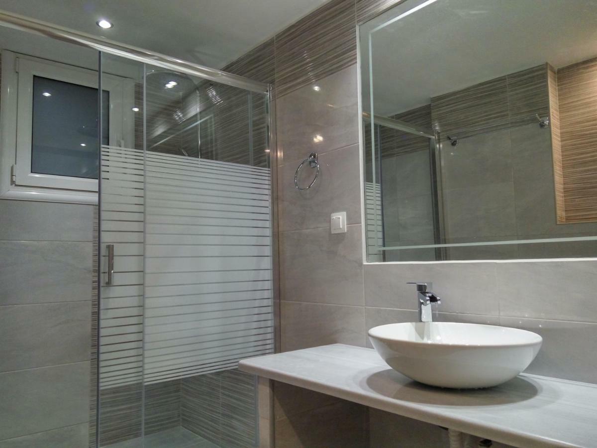 Helios & Elia Family Apartment 里亚帕德斯 外观 照片