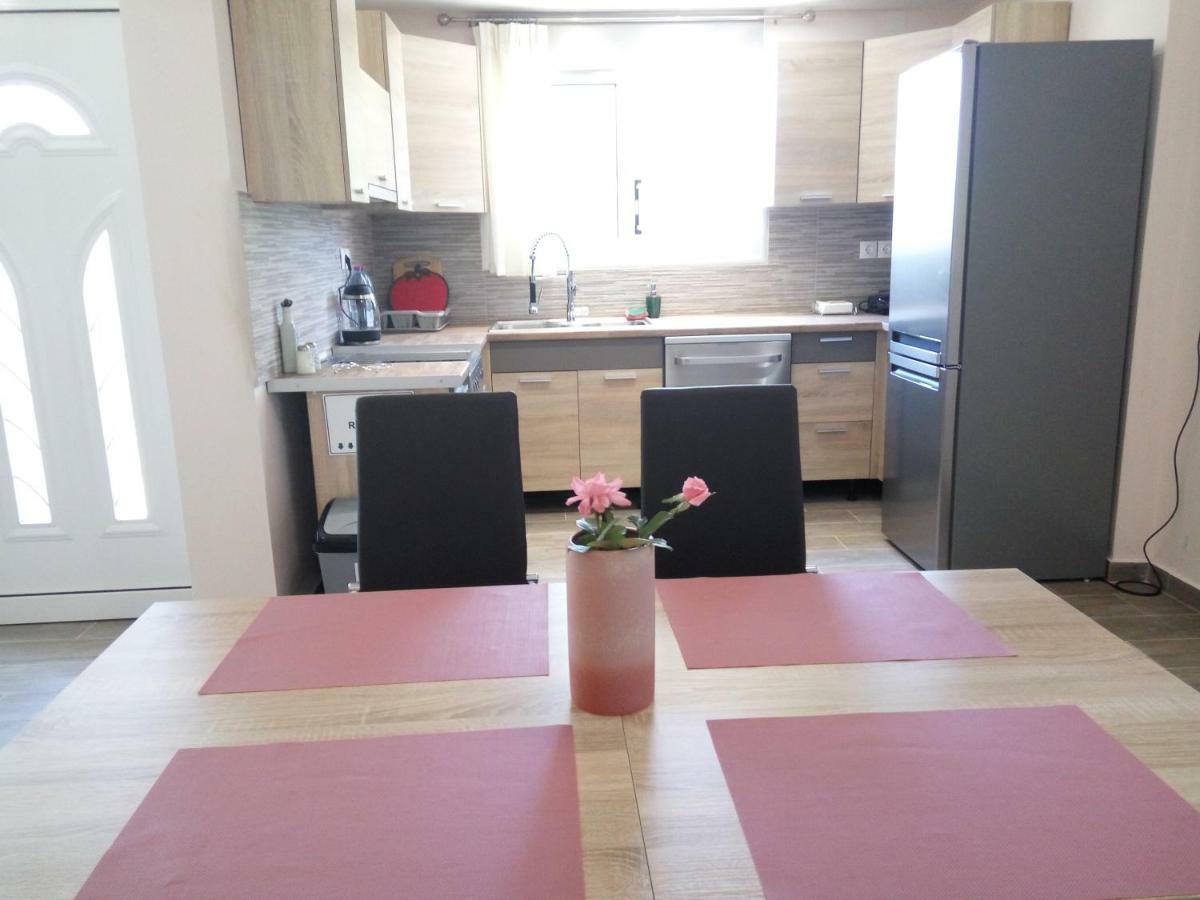 Helios & Elia Family Apartment 里亚帕德斯 外观 照片